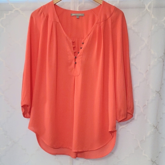 Daniel Rainn Tops - Daniel Rainn blouse